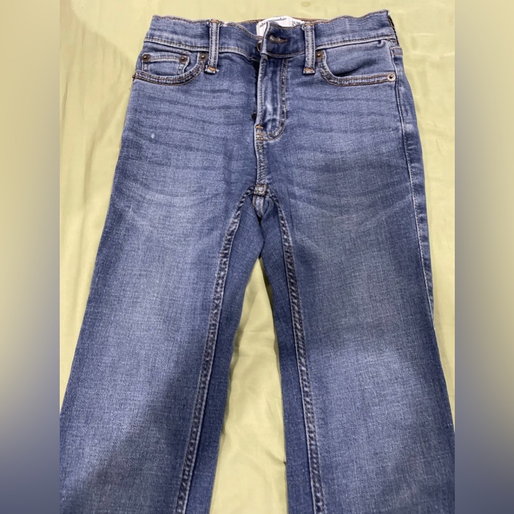Abercrombie jeans boys.